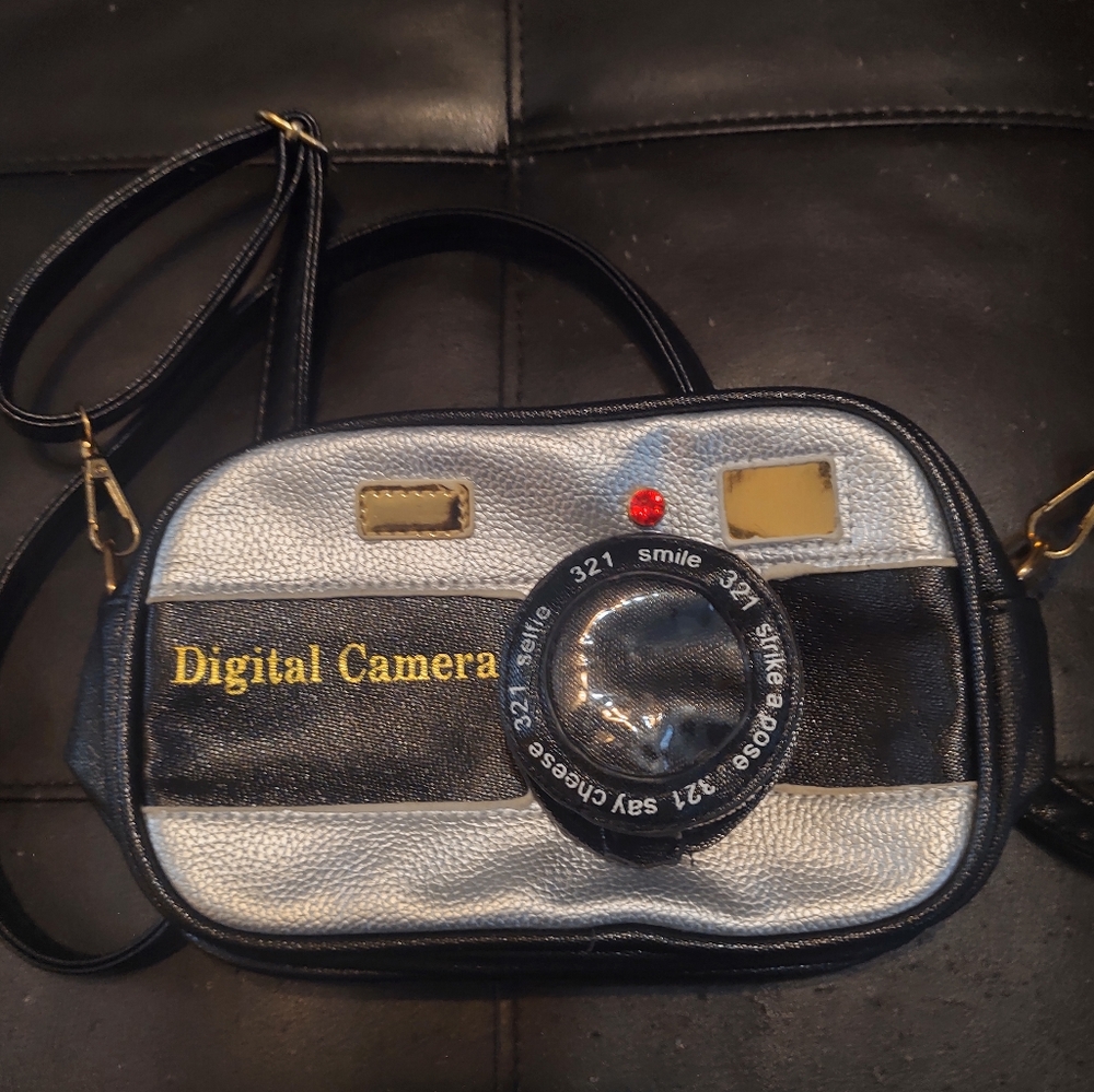 Old school camera purse